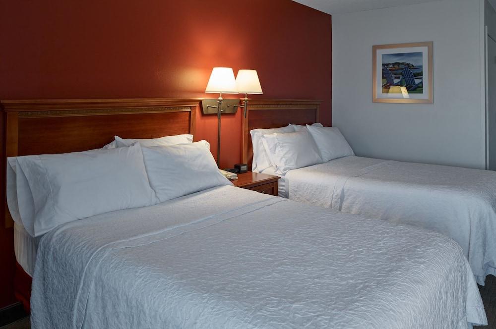 Hampton Inn Portland-Airport South Portland Exterior foto